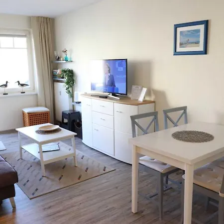 Strandstrasse 32 - 04-16